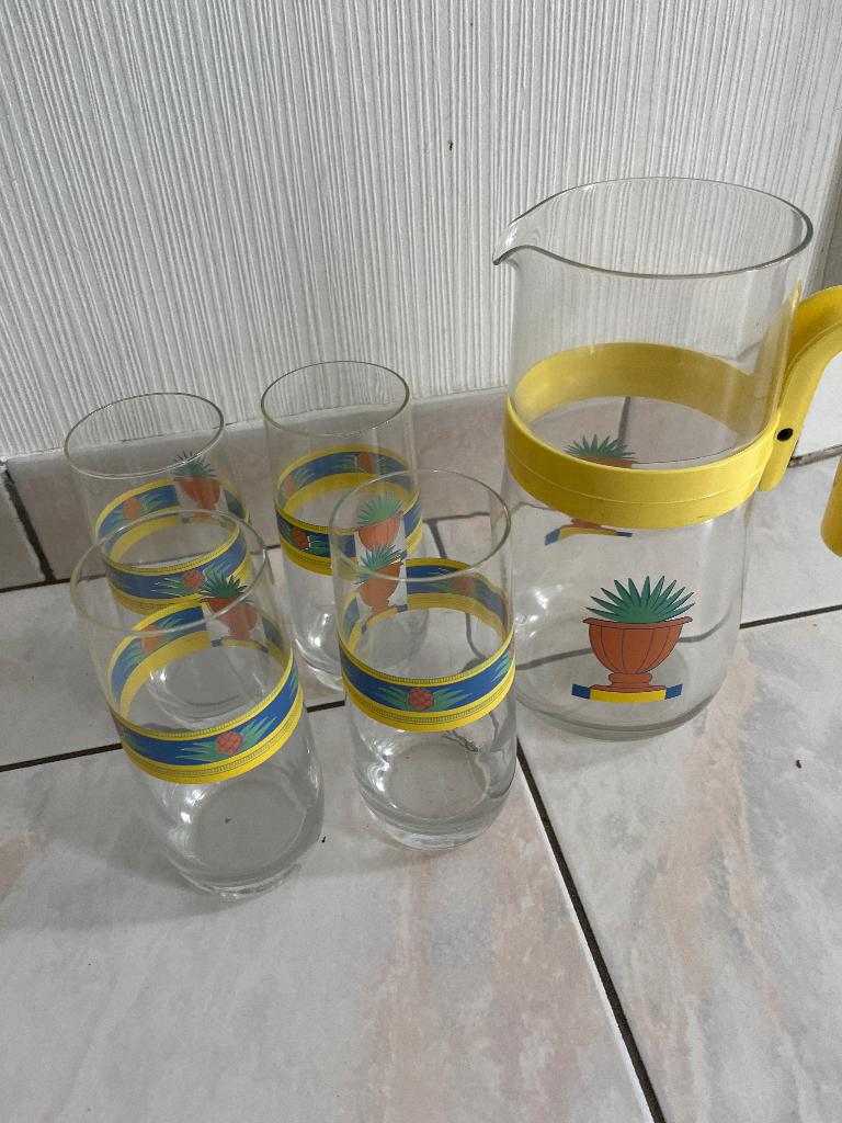 Vijf longdrink glazen en karaf, Enlèvement, Comme neuf, Verre à soda