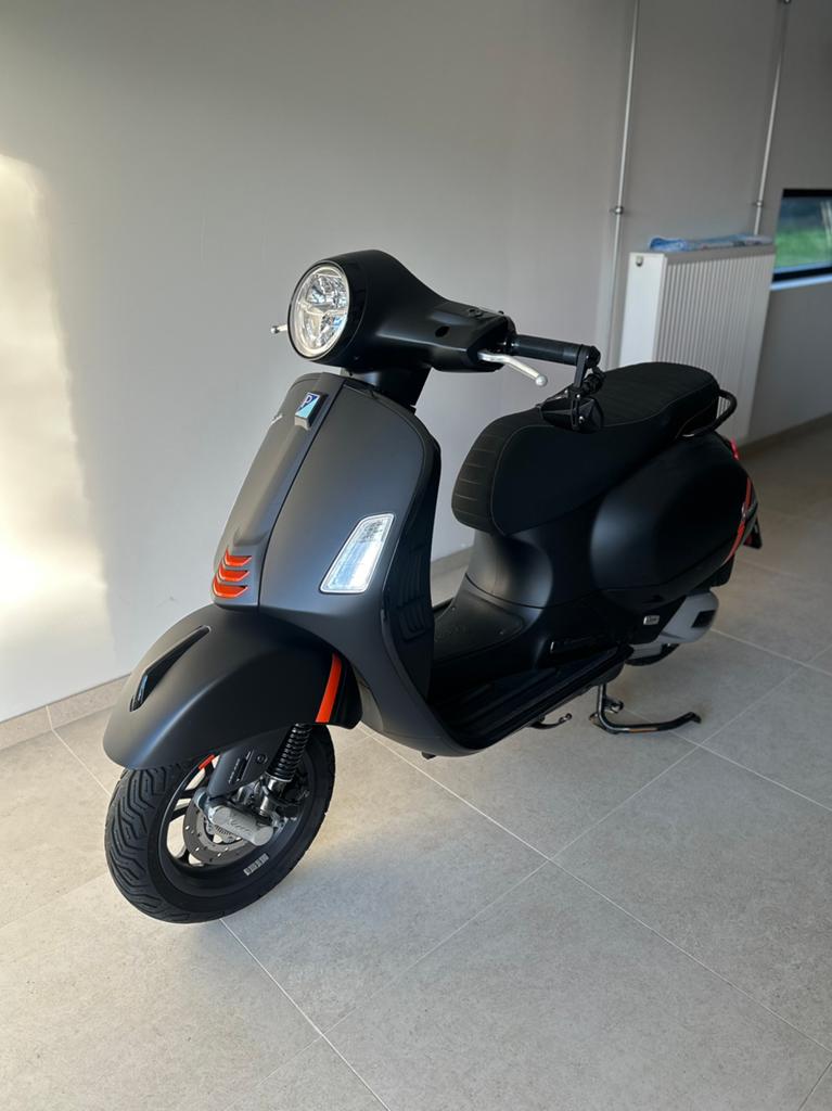 Vespa GTS 125 Super S, Motos, Motos | Piaggio, Scooter, Permis Moto A1 minimum, Éclairage LED, 1 cylindre