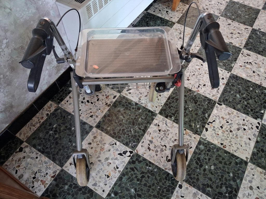 Rollator, Ophalen