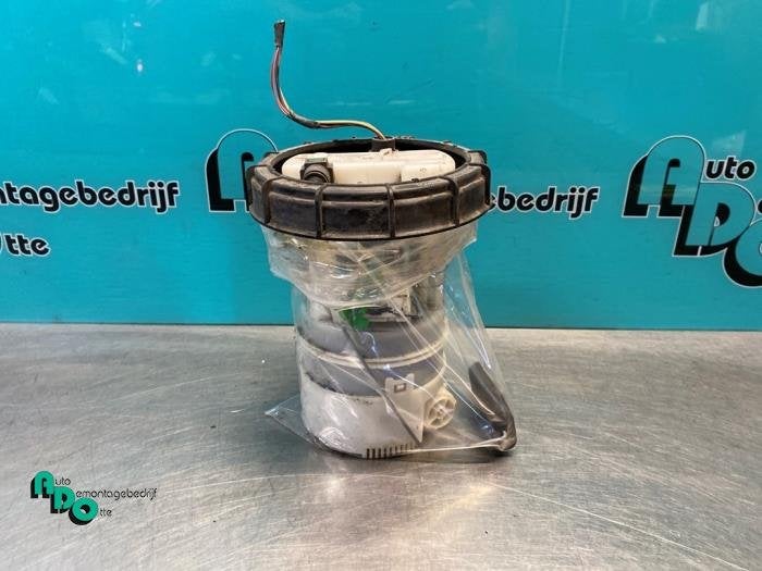 Pompe carburant électrique d'un Dacia Sandero (Sandero 1 08, Dacia, -, 3 mois de garantie, Utilisé