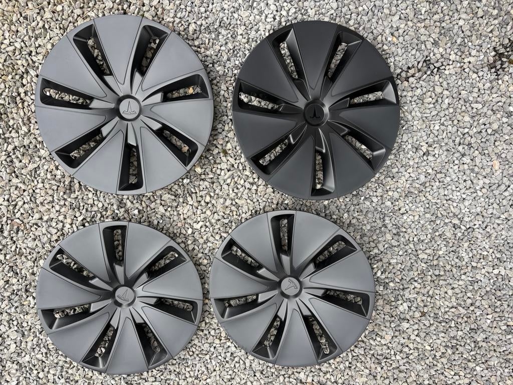 Wieldeksels Tesla, Auto diversen, Wieldoppen, Ophalen, Zo goed als nieuw