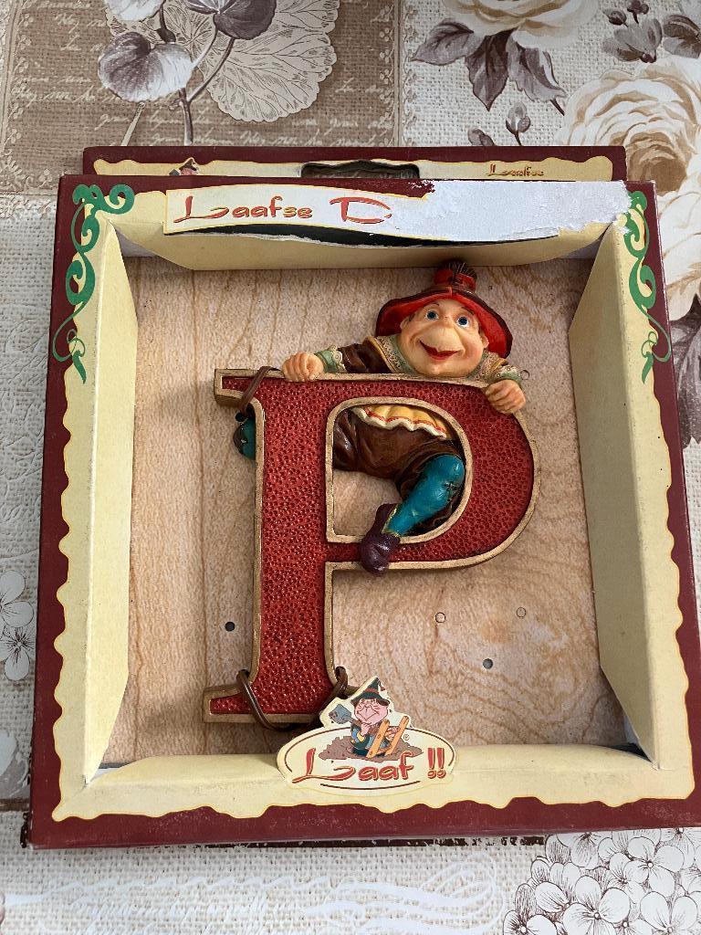 Efteling ' Volk van laaf ' letter P - deurletter, Ophalen of Verzenden