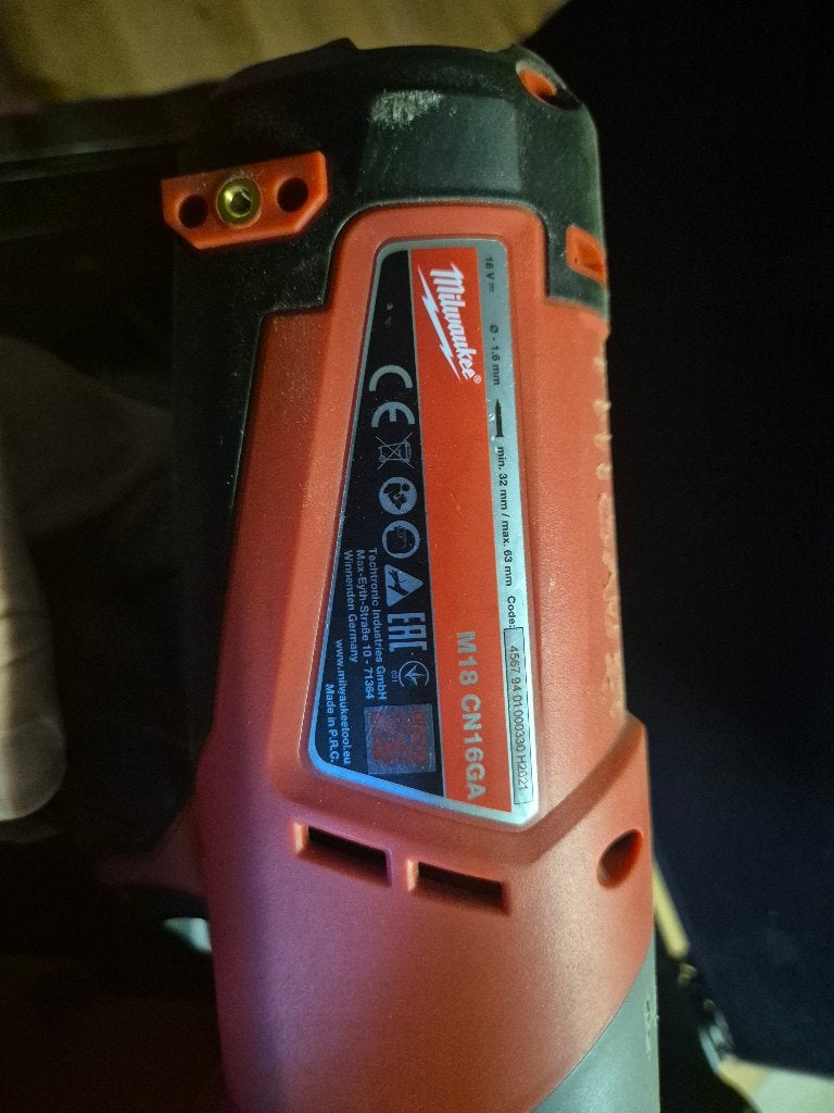 Cloueuse bardage Milwaukee M18 CN16GA, Enlèvement, Comme neuf, Cloueuse/agrafeuse, Milwaukee