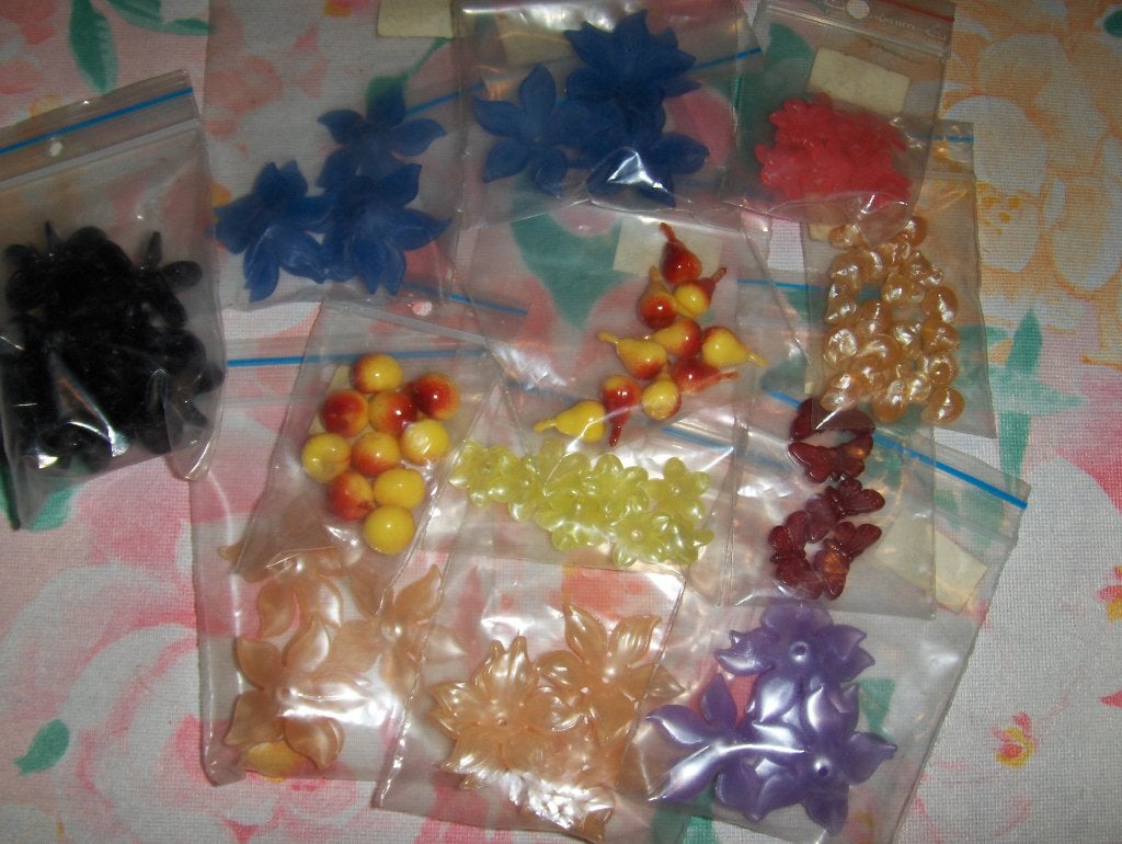 Mini fleurs, fruits et divers pour bricolage en plastic., Ophalen of Verzenden, Nieuw, Knutselwerk
