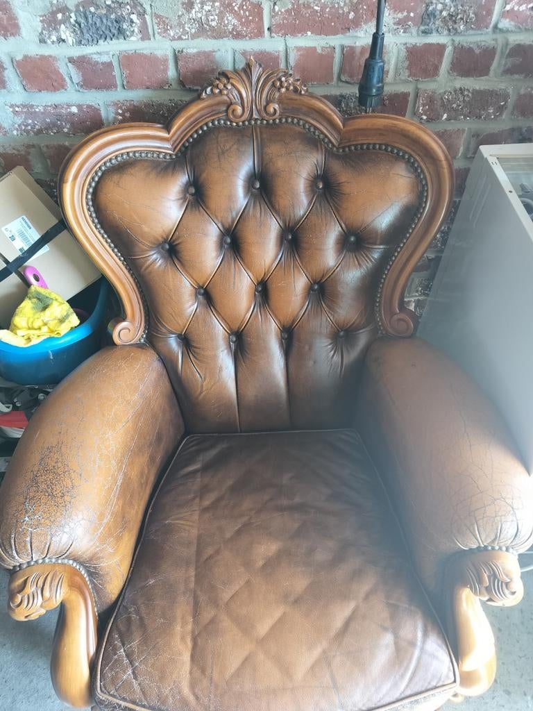 Chaise en cuir, Enlèvement