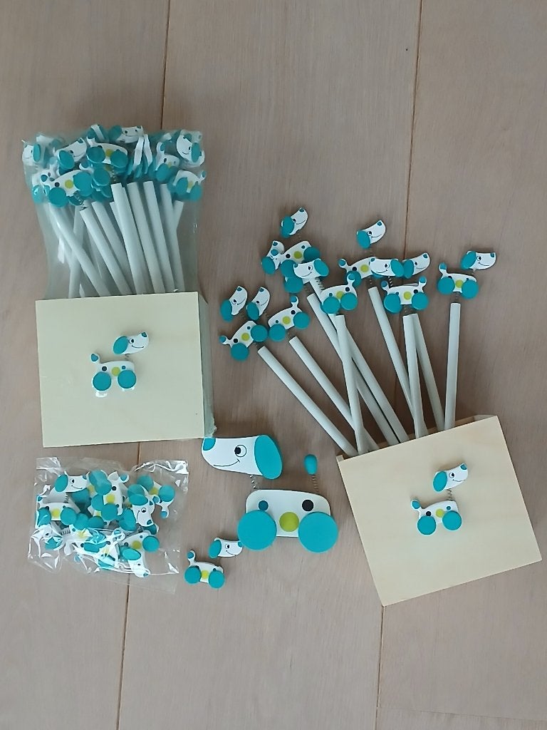 potloodjes en magneetjes met hondje voor kinderfeestje, Ophalen of Verzenden, Nieuw, Feestartikel