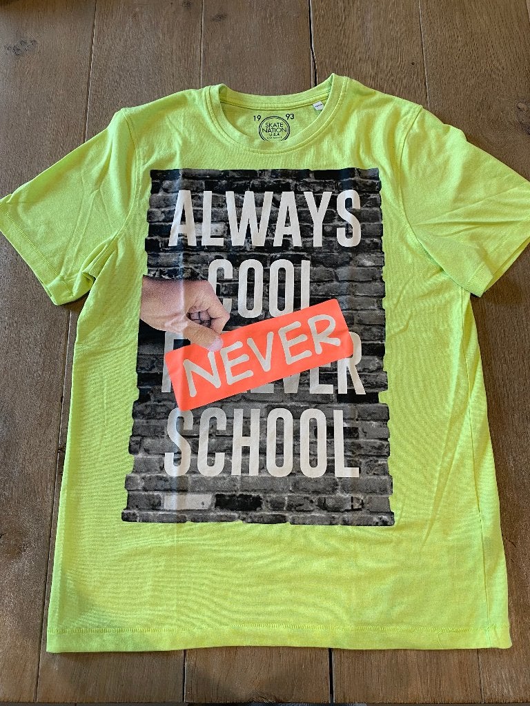 t-shirt maat 158/164, Kinderen en Baby's, Kinderkleding | Maat 158, Ophalen of Verzenden, Jongen