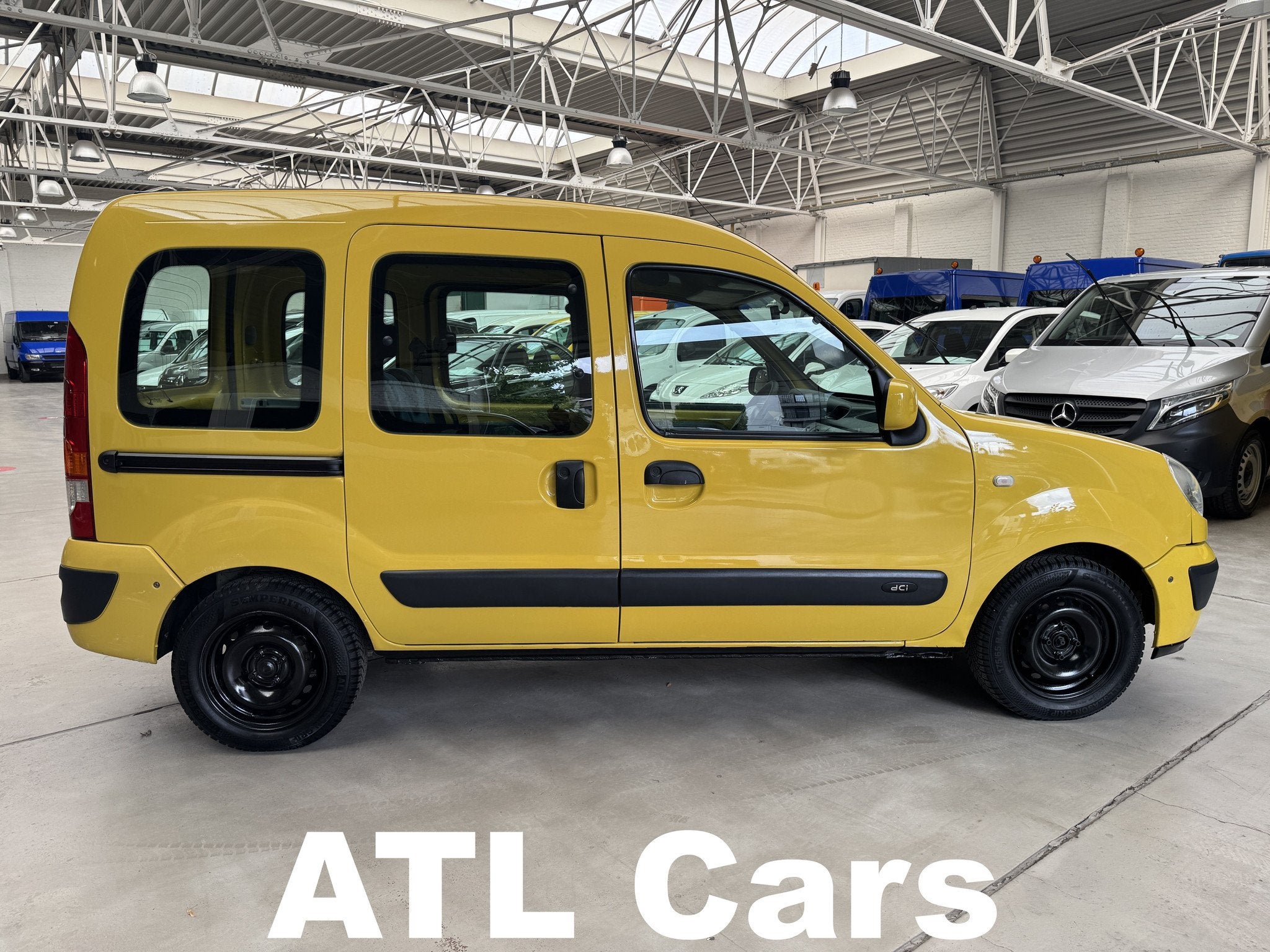 Renault Kangoo 1.5D | 2 schuifdeuren | 4+1 Personen | 1ste E, Auto's, Voorwielaandrijving, Monovolume, Gebruikt, 4 cilinders