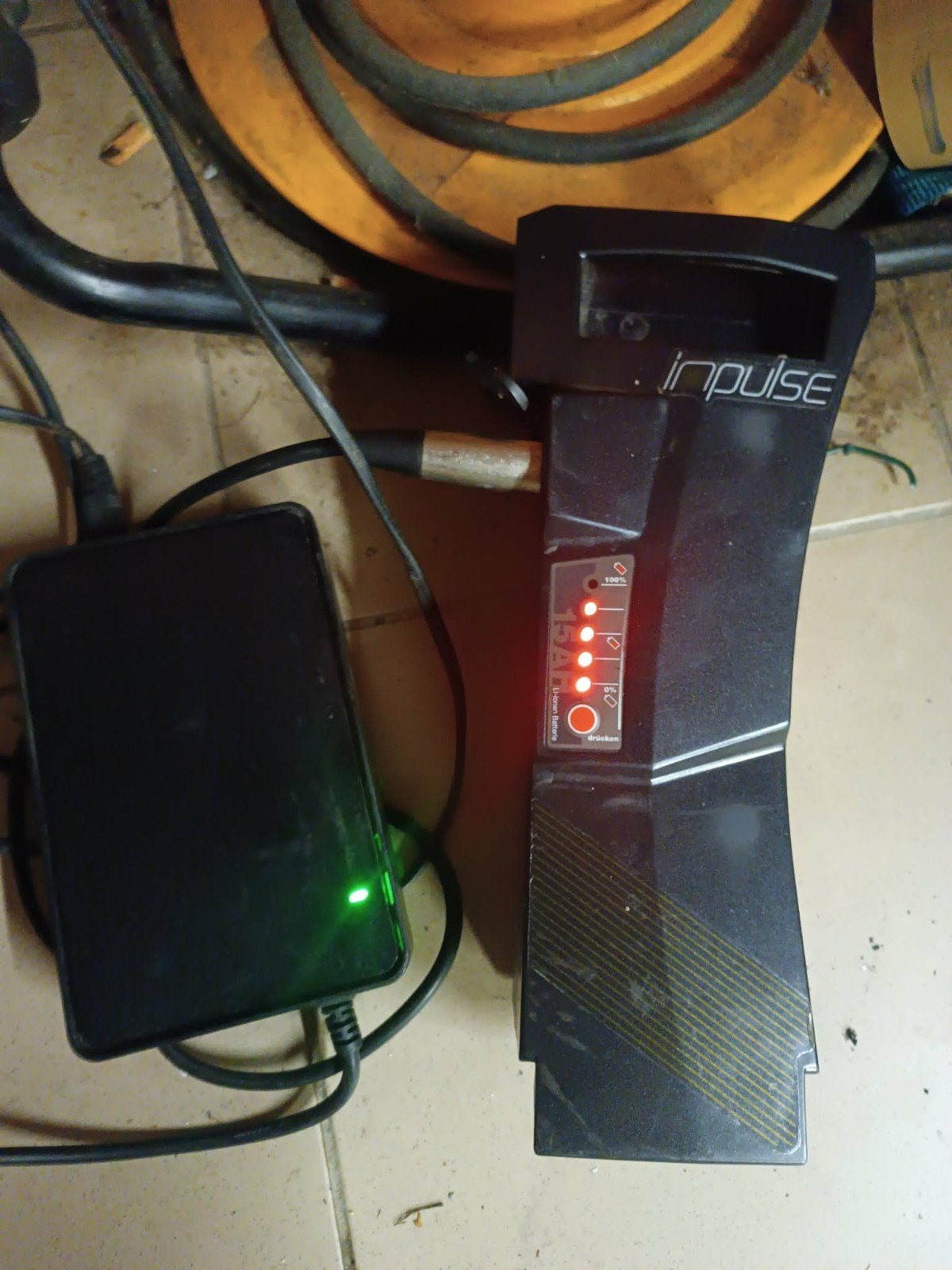 Lader + Batterij, Fietsen en Brommers, Ophalen