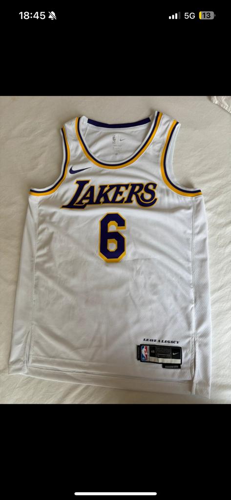 LA Lakers, Ophalen, Zo goed als nieuw
