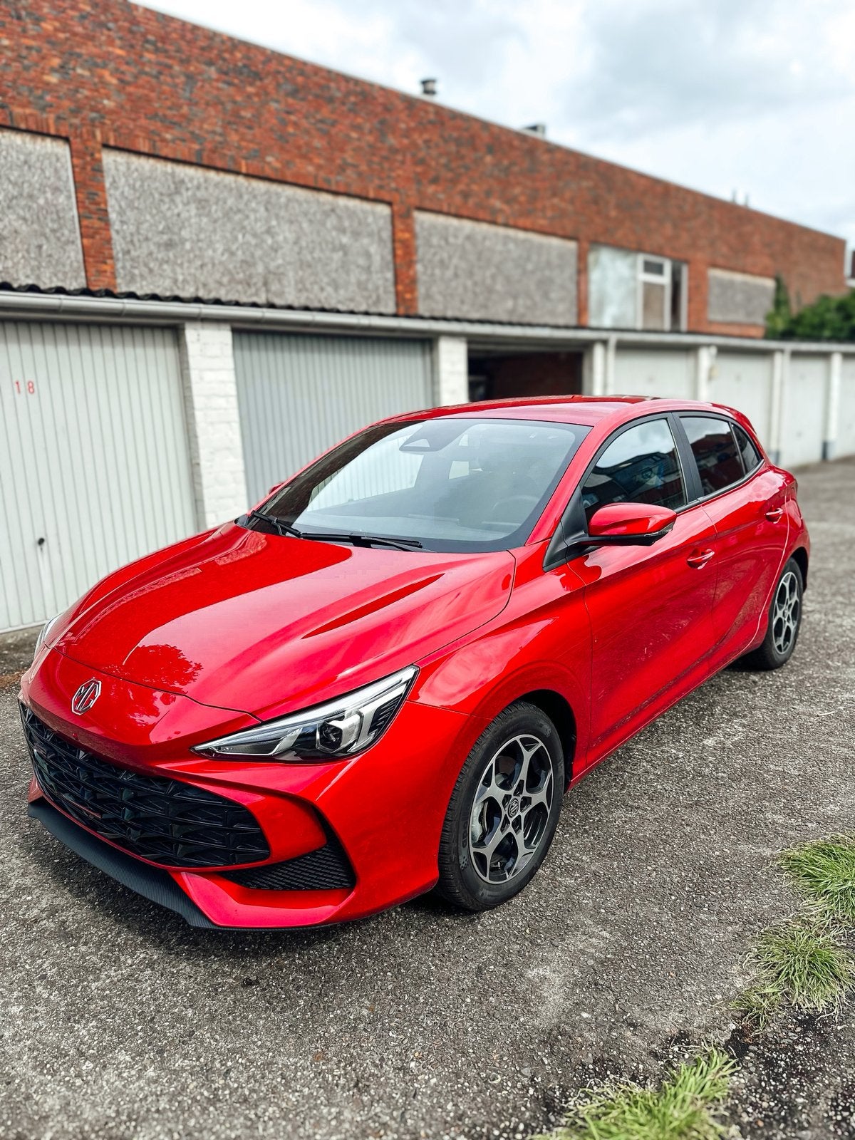 MG3 Luxury Hybrid+ 2025, Rouge, Achat, 143 kW, Euro 6
