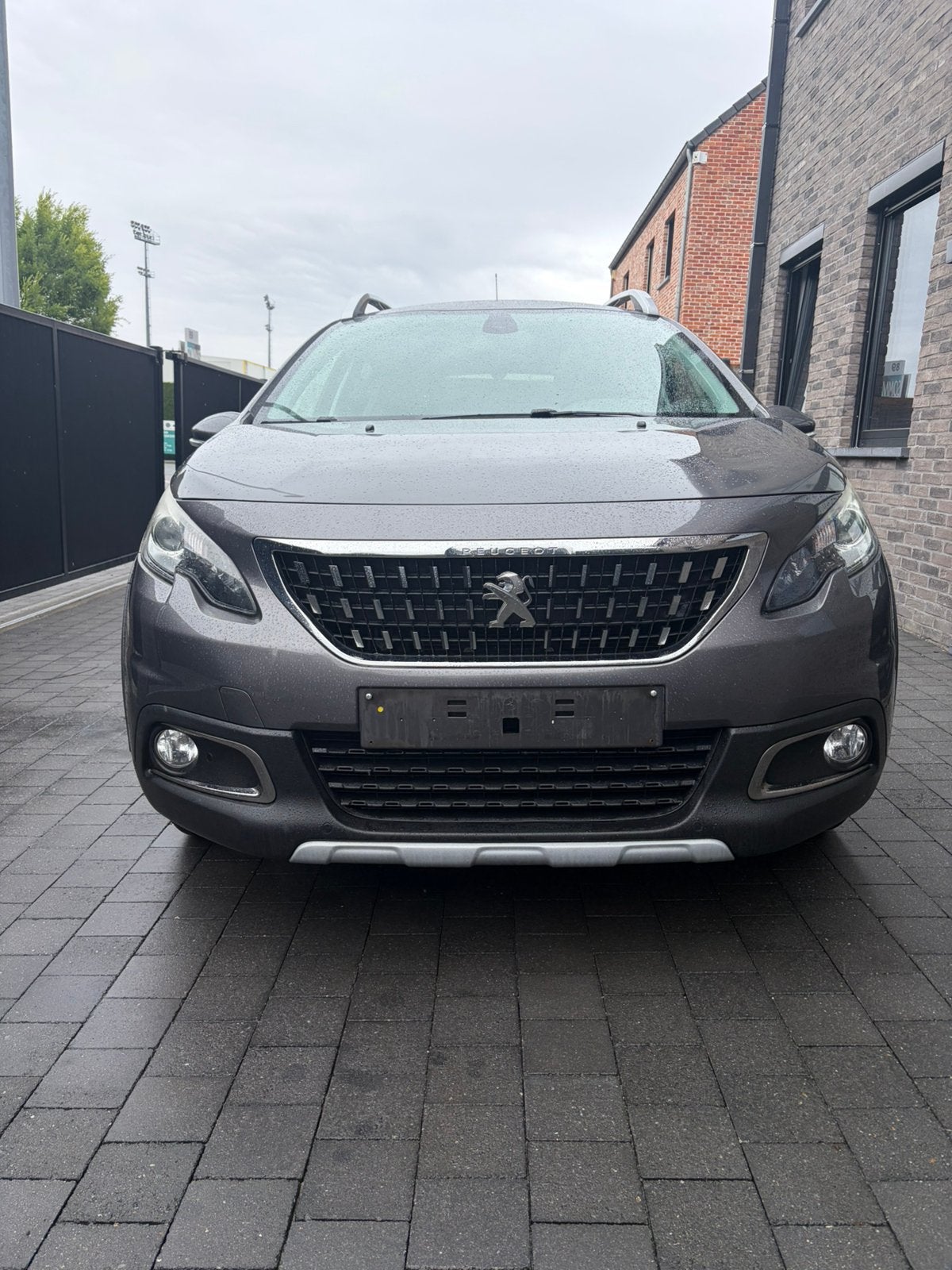 Peugeot 2008 1.2i blanco gekeurd voor verkoop, Autos, Peugeot, Argent ou Gris, Achat, Entreprise, 5 portes