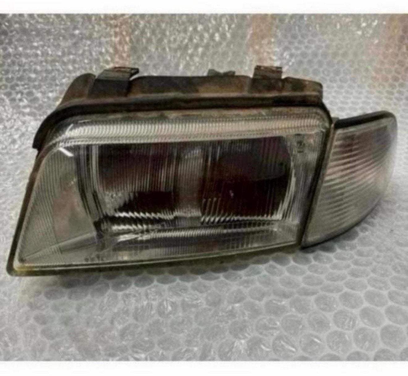 Audi A4 S4 B5 phare gauche gauche 8D0941029A + clignotant, Enlèvement ou Envoi, Utilisé, Audi