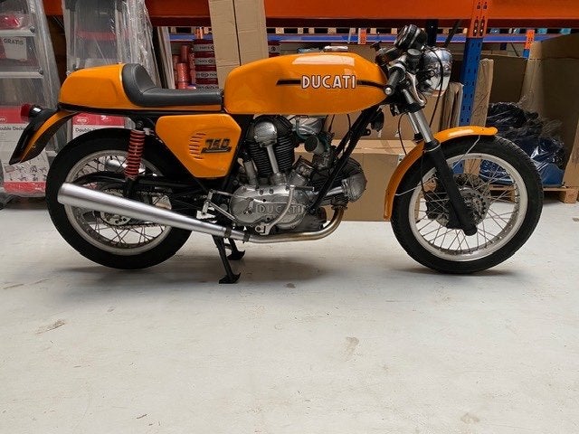 Ducati 750 Sport, Particulier, Sport