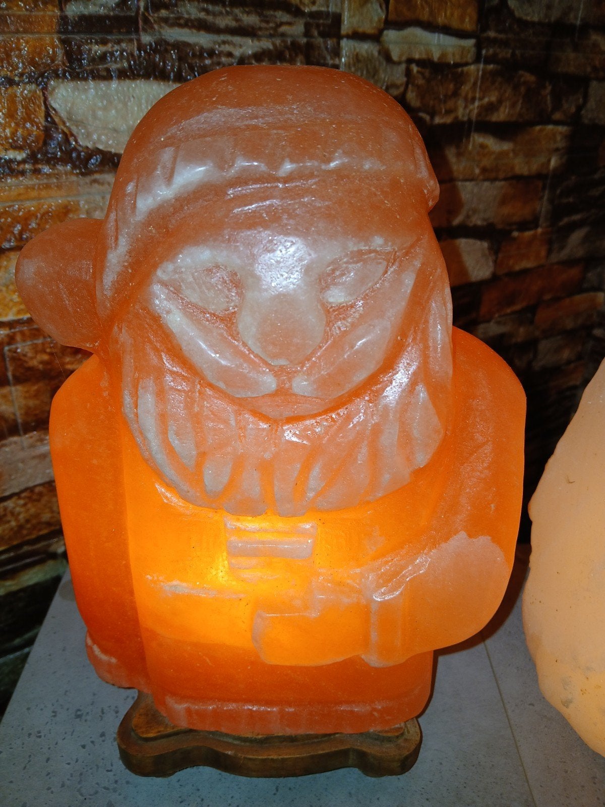 echte zoutlamp KERSTMAN is 25 cm hoog, Huis en Inrichting, Ophalen
