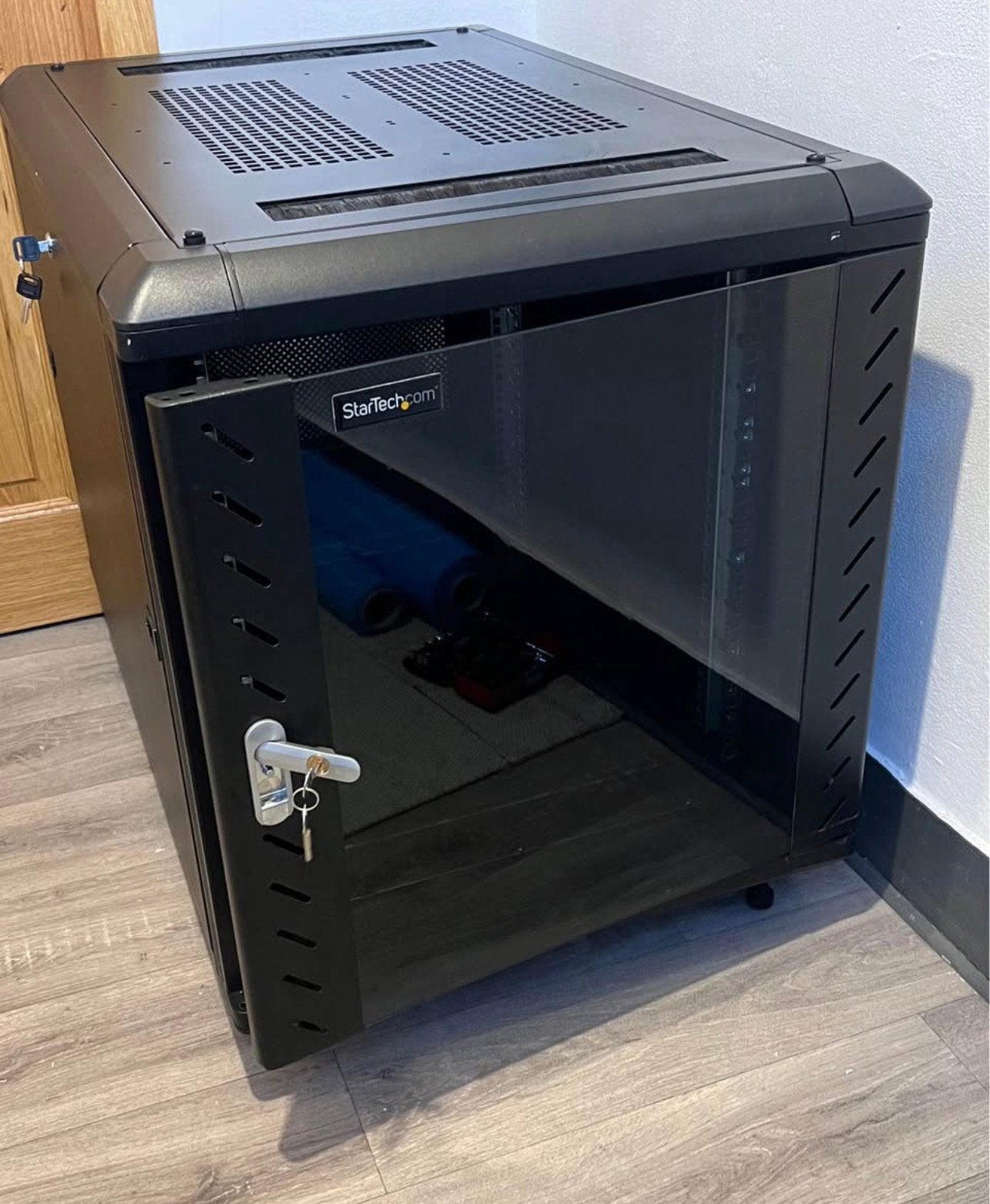 Armoire de réseau, Informatique & Logiciels, Enlèvement, Comme neuf