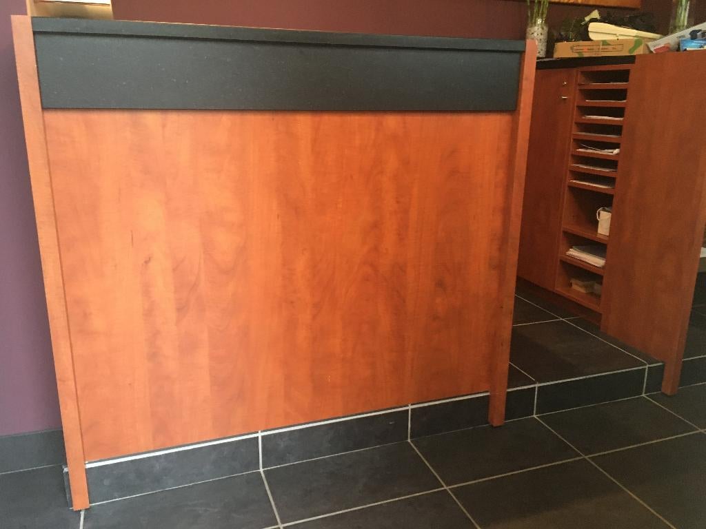 ontvangstbalie, Receptie of Entree, Ophalen, Bureau