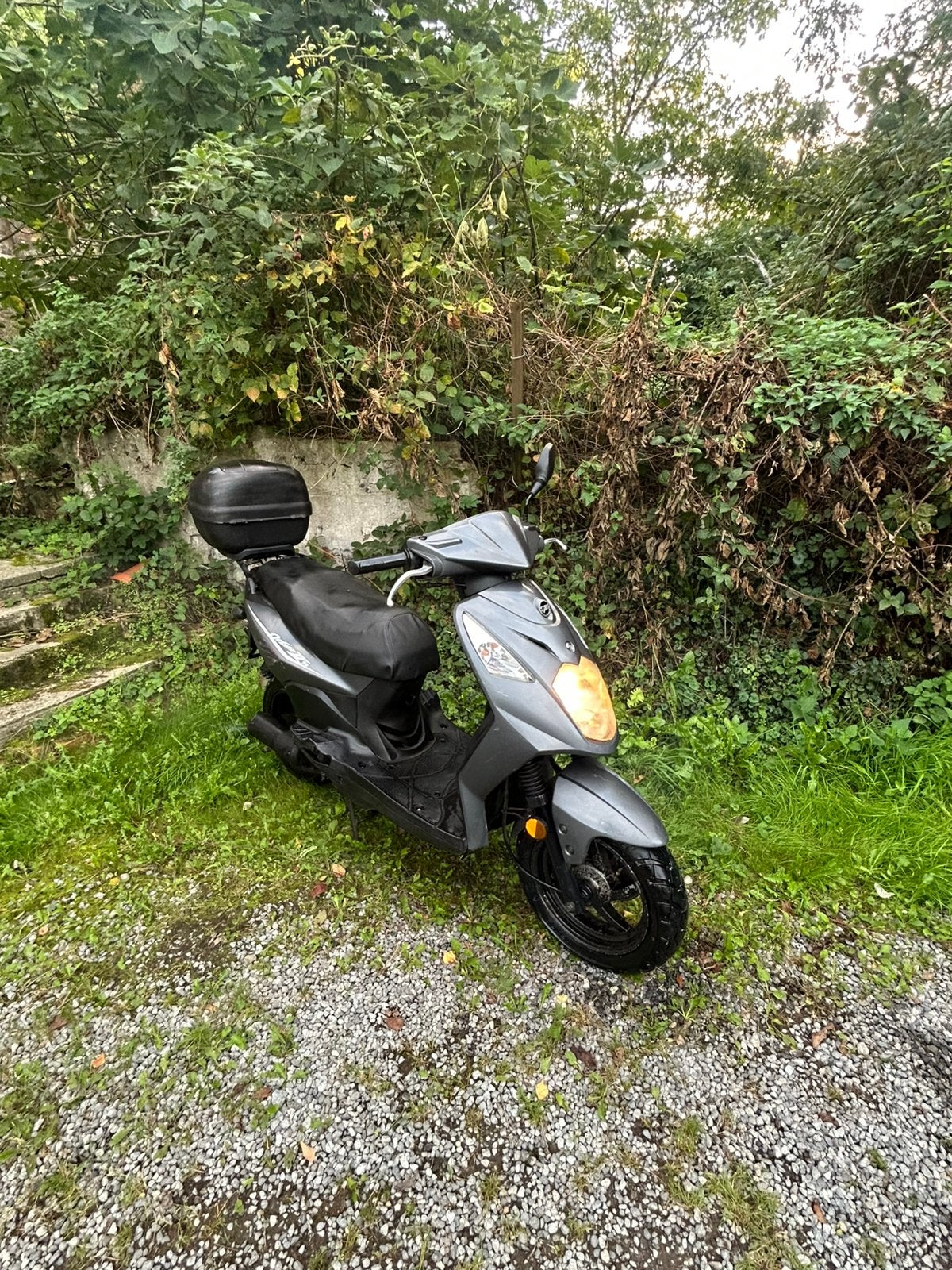Scooter sym classe a 25kmh 1 er propriétaire 12.000km, Vélos & Vélomoteurs, Enlèvement ou Envoi, Comme neuf, SYM