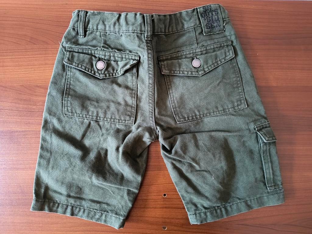 Short scouts 10 jaar, Enlèvement