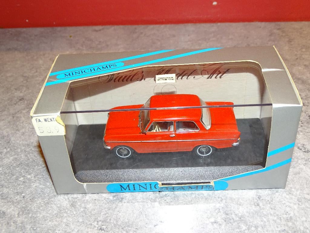 Minichamps Opel Kadett A Limousine 1962-65 rouge 1/43, Hobby en Vrije tijd, Ophalen of Verzenden, Nieuw, Auto, MiniChamps