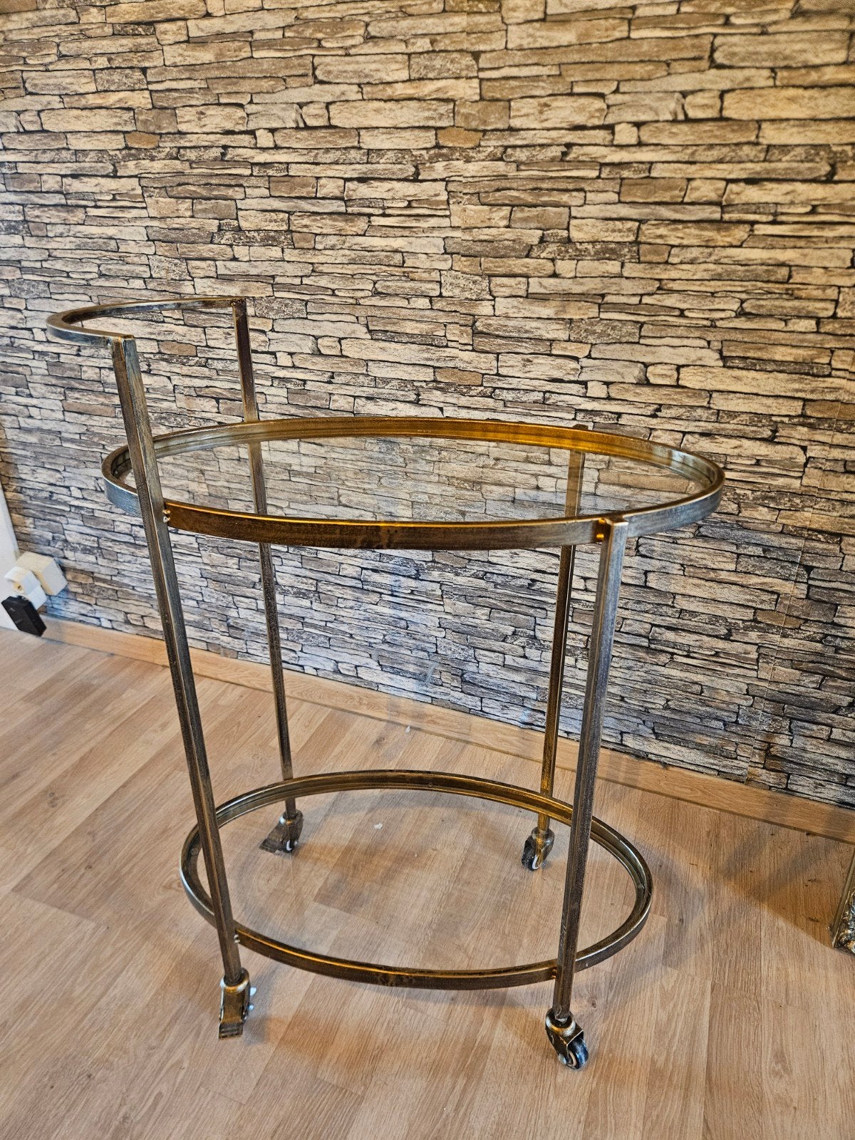 Glazen en messing metalen serveerwagen, Huis en Inrichting, Tafels | Bijzettafels, Ophalen, 55 tot 75 cm, Zo goed als nieuw, 60 cm of meer