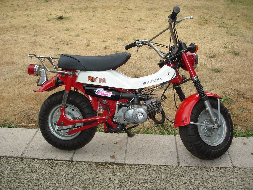 suzuki rv 50, Fietsen en Brommers, 49 cc, Klasse B (45 km/u), 4 versnellingen, Ophalen