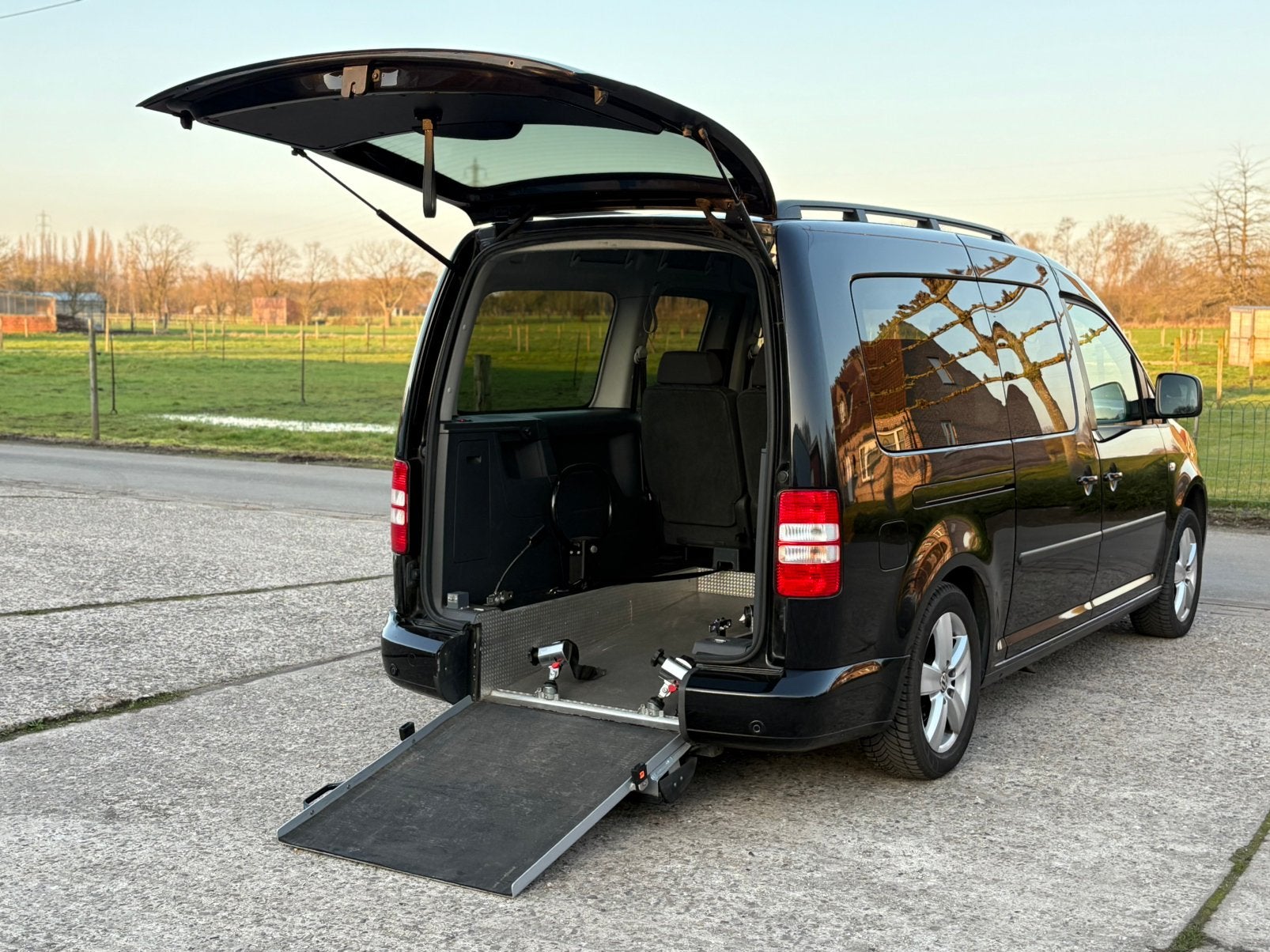 ♿️Volkswagen Caddy 1.6TDI ROLSTOEL Invalide TPMR, Auto's, Euro 5, Monovolume, Bedrijf, Diesel
