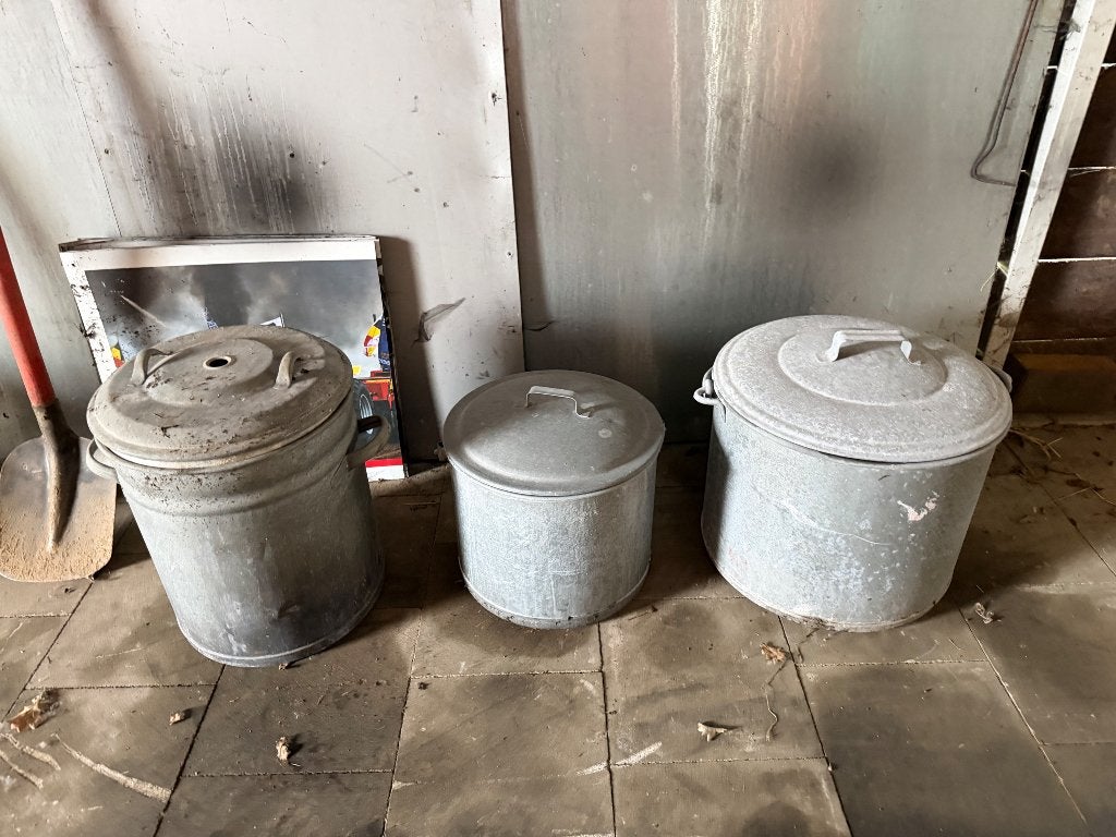 Mooie zinken bakken voor in de tuin, Ophalen, Zo goed als nieuw