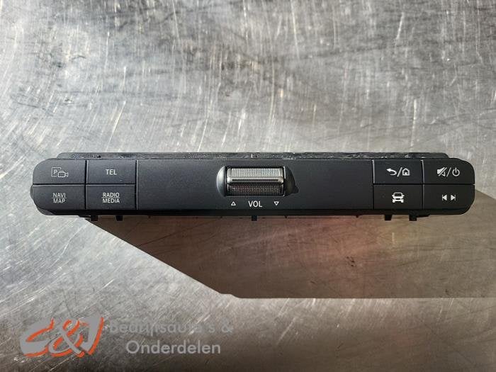 Regelunit Multi Media van een Mercedes Sprinter, Gebruikt, -, Ophalen of Verzenden, -