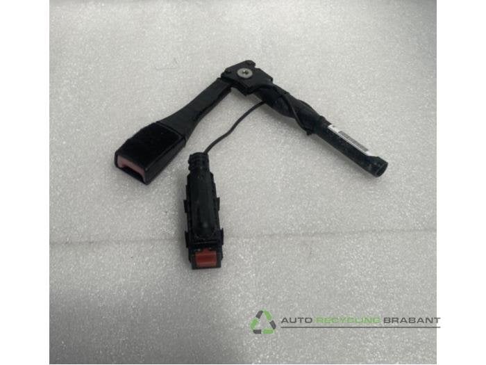 Insertion ceinture de sécurité avant droite d'un Opel Cors, -, 3 mois de garantie, Utilisé, -