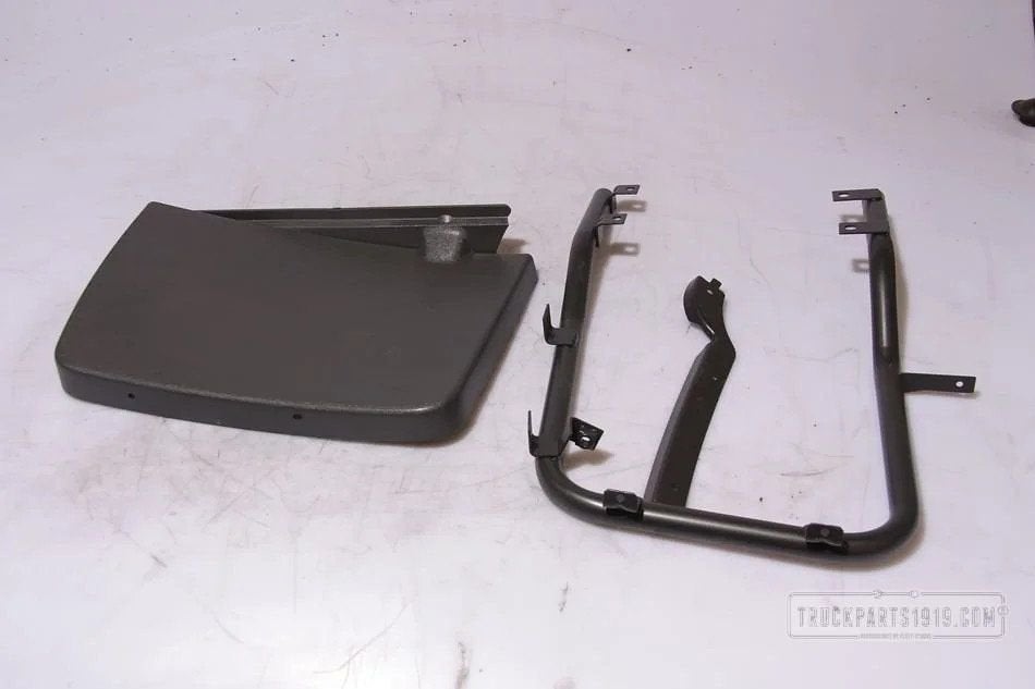 Scania Body & Chassis Parts Spoiler verlenging RH m/ steun, Auto-onderdelen, Ophalen, Gebruikt, Scania, Carrosserie en Plaatwerk