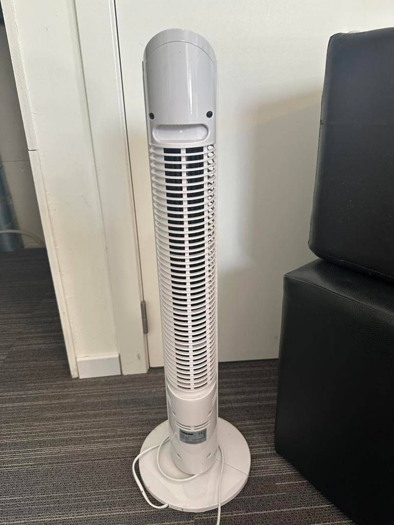 Staand Ventilator moet weg!, Ophalen, Zo goed als nieuw