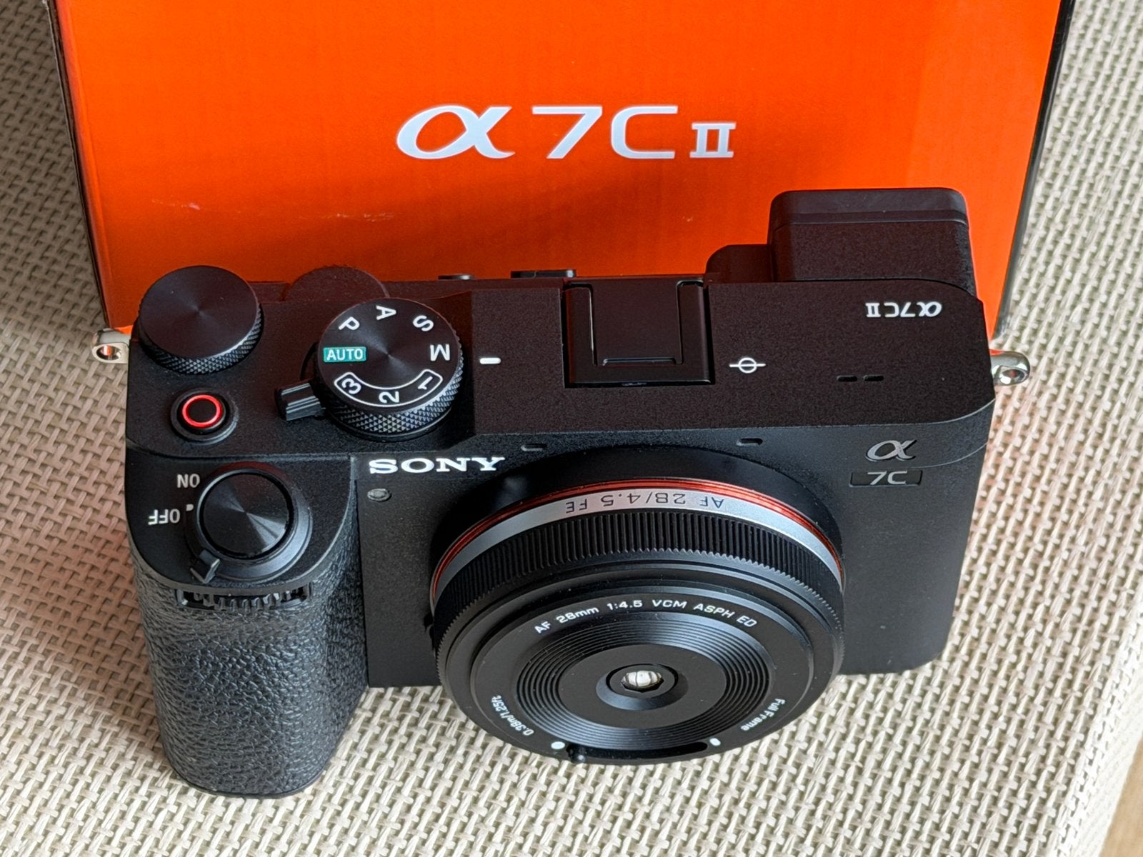 Sony A7C II  + Vitrox 28mm AF, Touchscreen, Ophalen, Zo goed als nieuw, Sony
