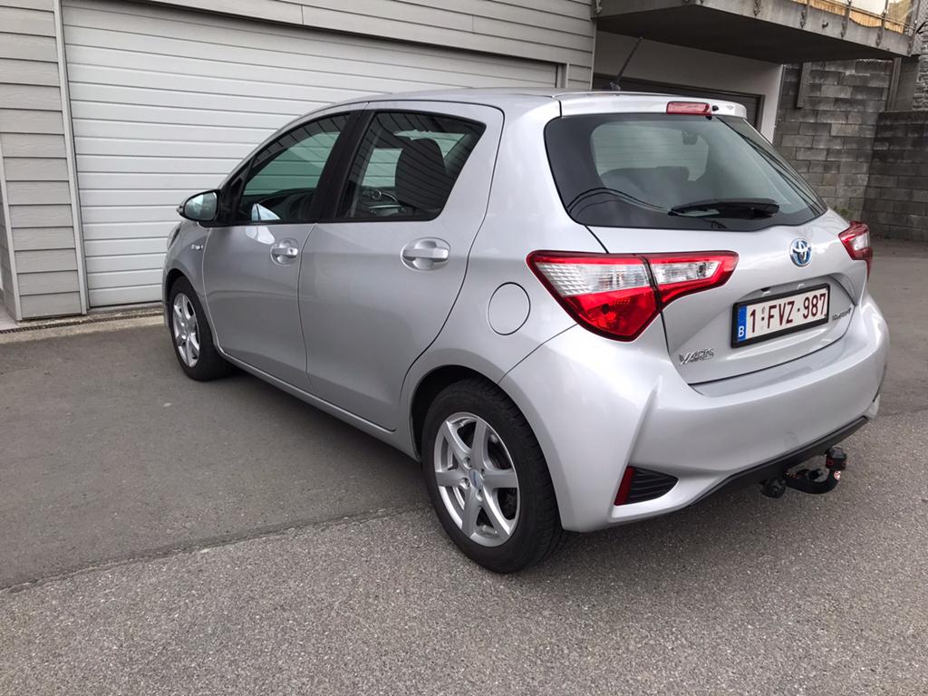Toyota Yaris 1.5i. Hybrid. Euro 6C, Autos, Toyota, Argent ou Gris, Achat, Automatique, Particulier