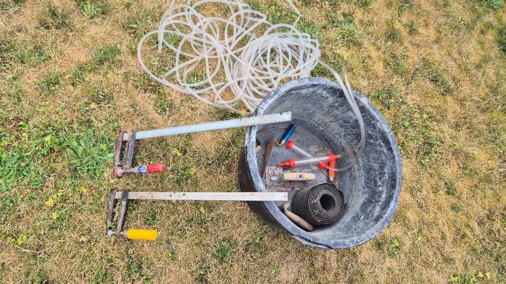 Metsersgereedschap en metserskuip alles samen 1 spotprijs, Doe-het-zelf en Bouw, Gereedschap | Handgereedschap, Ophalen, Gebruikt