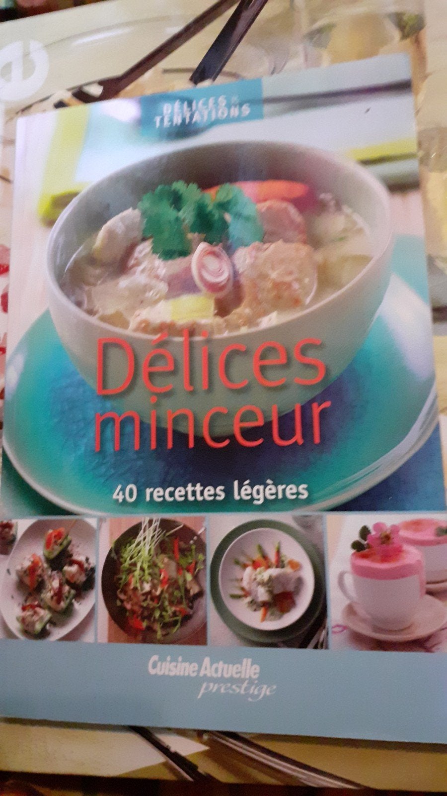 livre de recette 40 recette delices minceur, Livres, Enlèvement ou Envoi, Utilisé, Gâteau, Tarte, Pâtisserie et Desserts