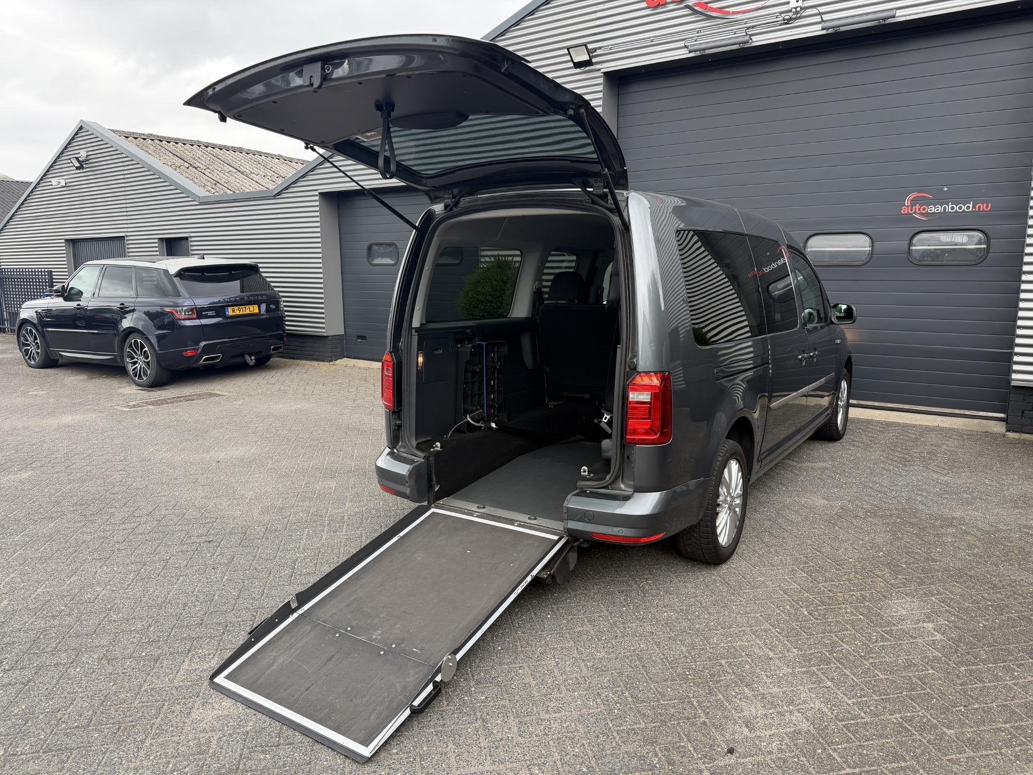 Volkswagen Caddy Maxi 2.0 TDI Trendline 5p Rolstoel Vervoer, Auto's, Volkswagen, 75 kW, Gebruikt, 4 cilinders, Bedrijf