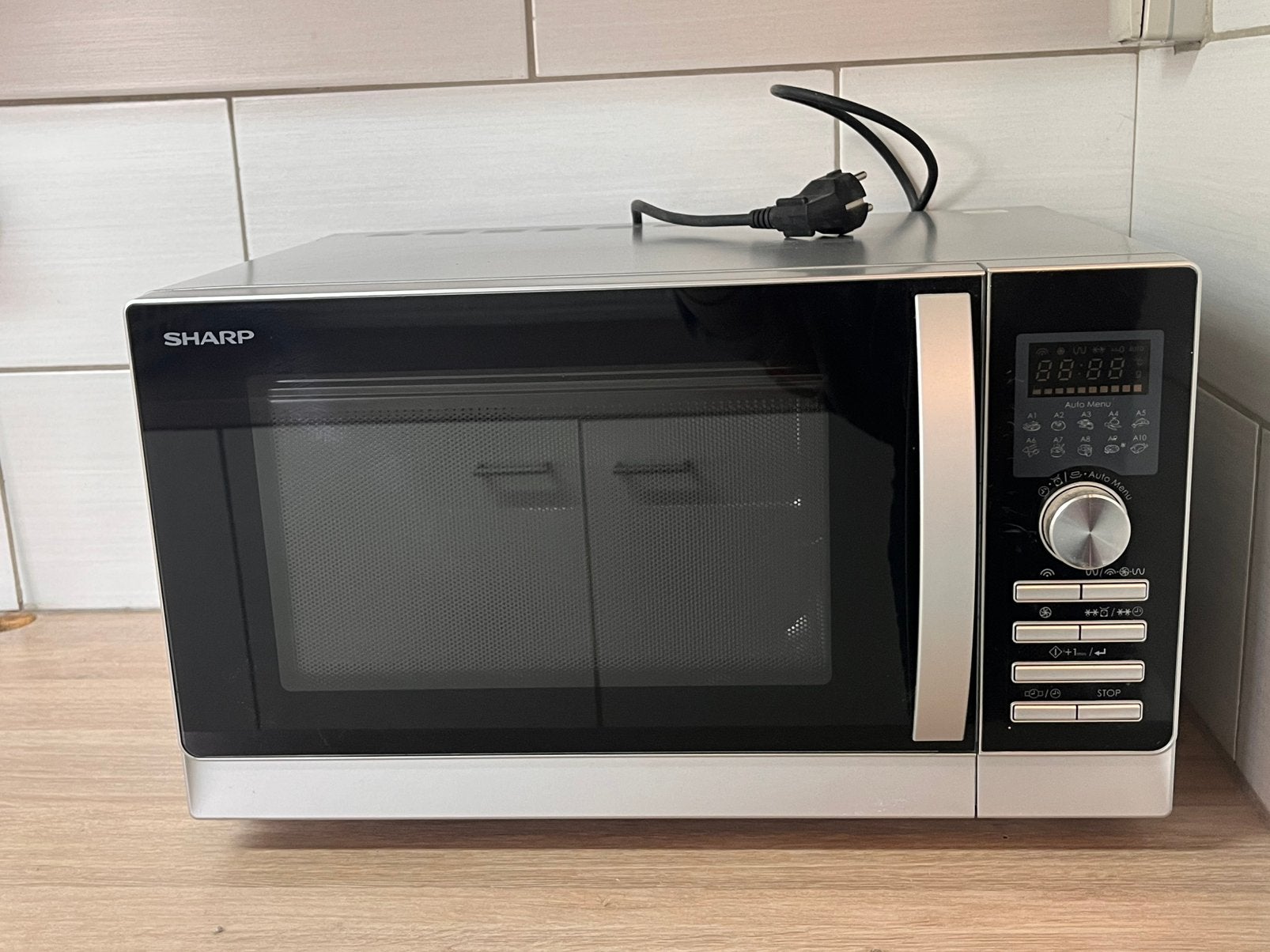 Micro-onde Sharp, Electroménager, Enlèvement, Comme neuf, Micro-ondes