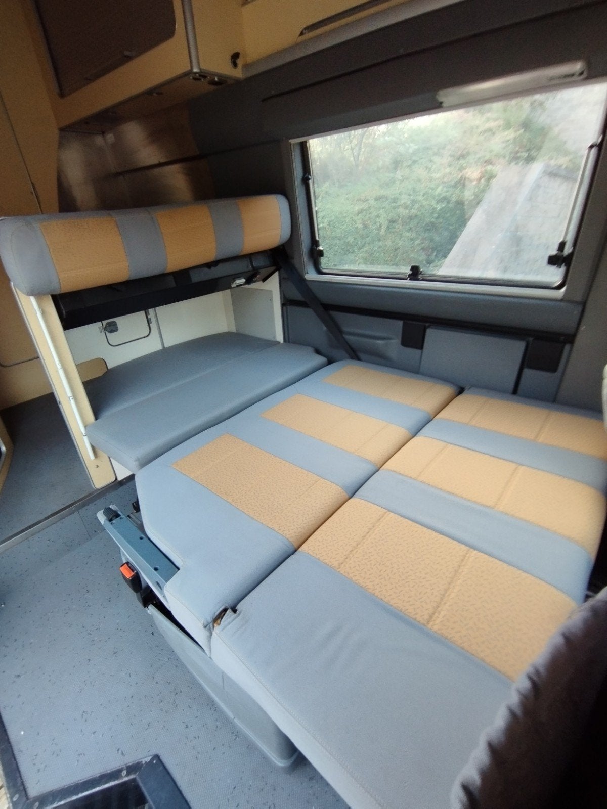 Camping-car Westfalia James Cook, Siège de train, Jusqu'à 4, 5 à 6 mètres, Diesel