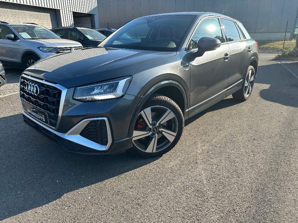 Audi Q2 "S-Line", 1.5 DSG automaat, 12/2025, CARPLAY-ANDROID, 1380 kg, 4 cilinders, Leder, 5 zetels