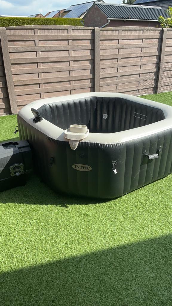 Jacuzzi, Enlèvement, Comme neuf, Couverture