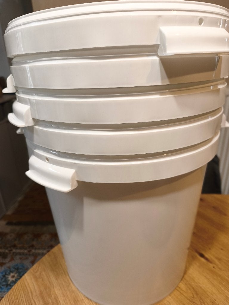 Seau 20L, Jardin & Terrasse, Moins de 75 litres, Enlèvement, Comme neuf, Autres matériaux