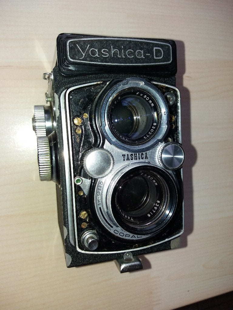 Yashica D  6x6, Enlèvement, Utilisé