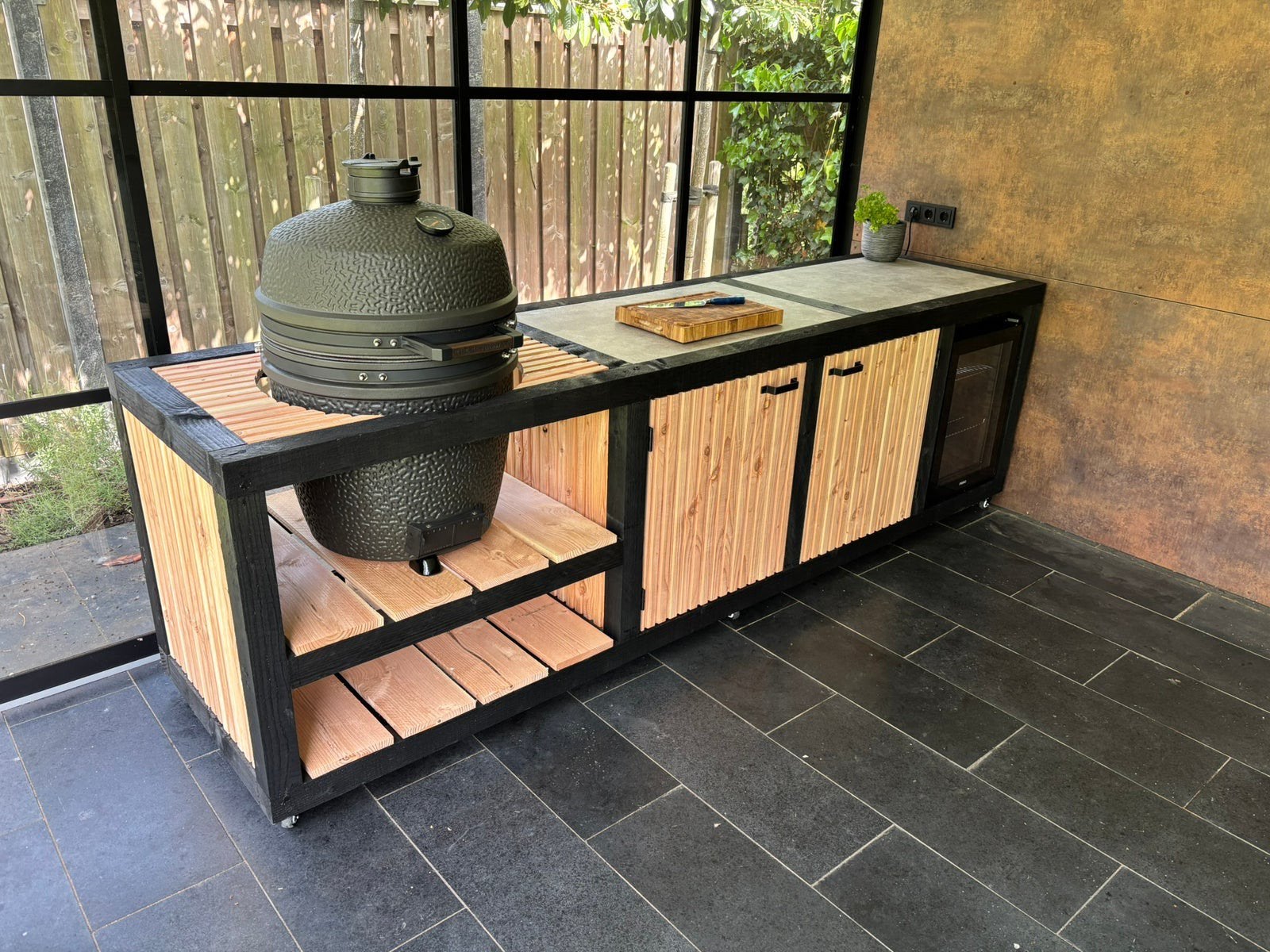 Luxe buitenkeuken op maat aangeboden, Ophalen, Zo goed als nieuw
