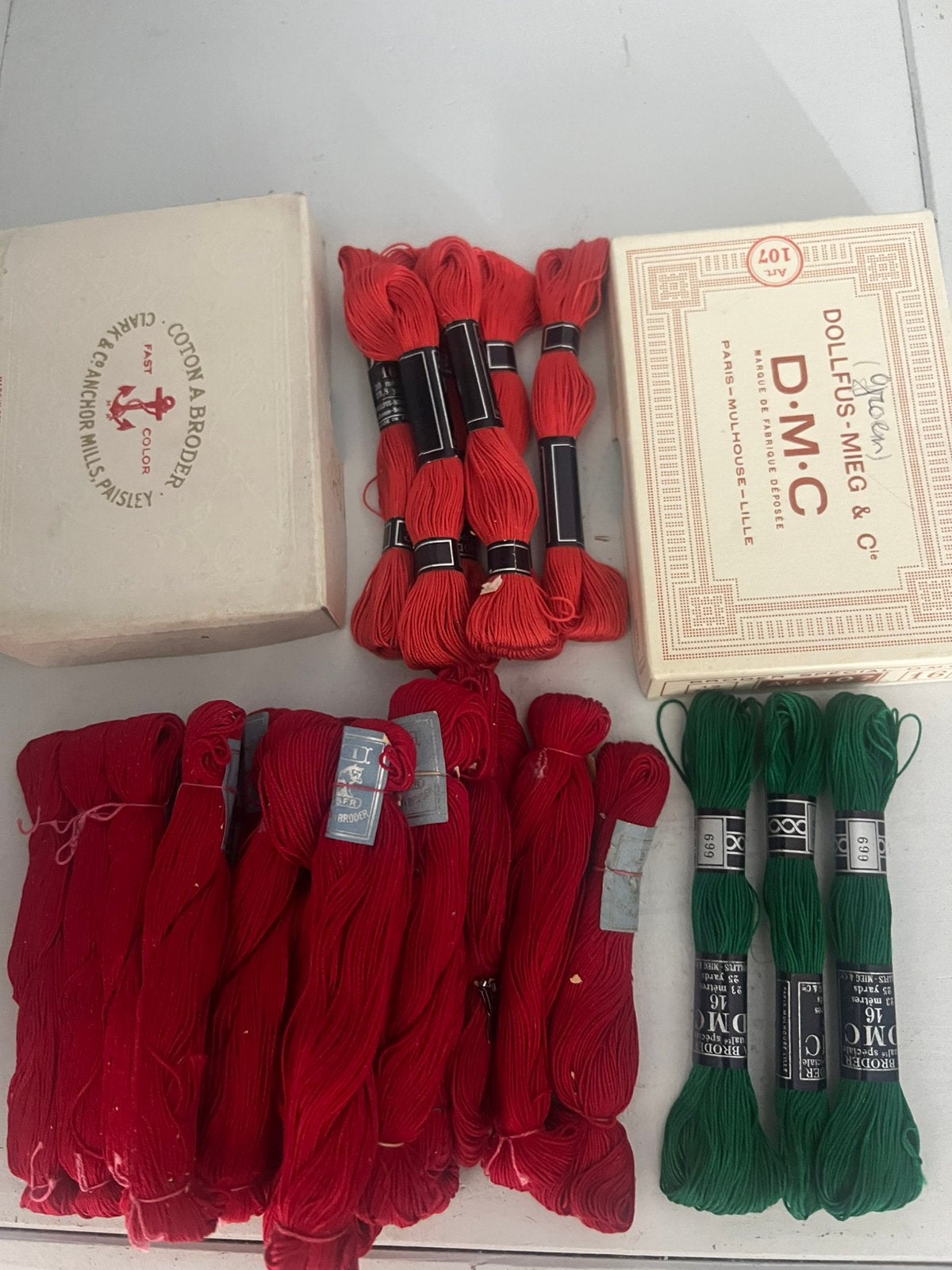 Nieuw borduurgaren 25 stuks, Hobby en Vrije tijd, Borduren en Borduurmachines, Ophalen of Verzenden, Nieuw