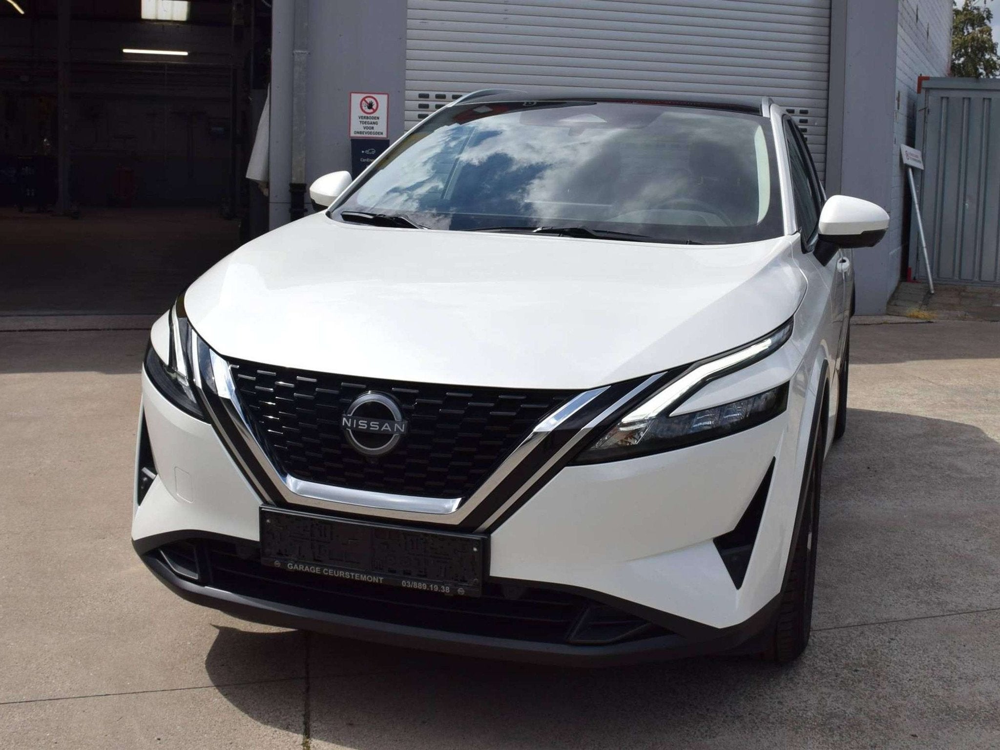 Nissan QASHQAI Qashqai 1.3 DIG-T N-Connecta + design pack +, Auto's, Voorwielaandrijving, Gebruikt, 4 cilinders, 1404 kg
