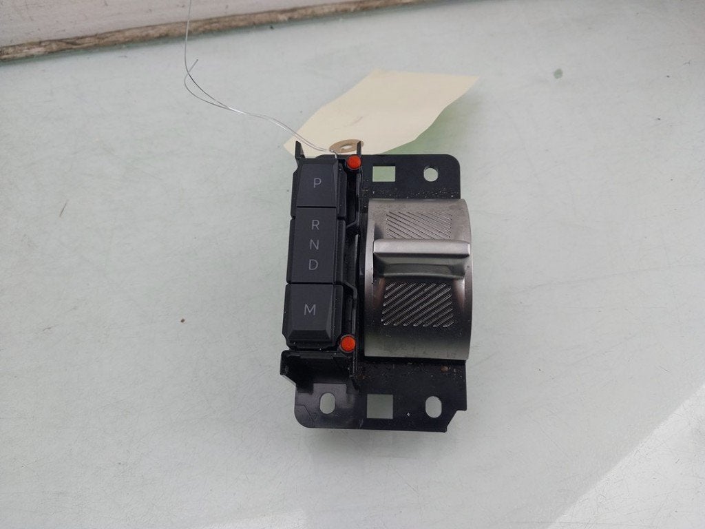 AUTOMAAT POOK Peugeot 208 II (UB / UH / UP) (01-2019/-), Kontakt-peugeot@peugeot.com, Gebruikt, Peugeot Deutschland GmbH, Bahnhofsplatz
65423  Rüsselsheim, DE