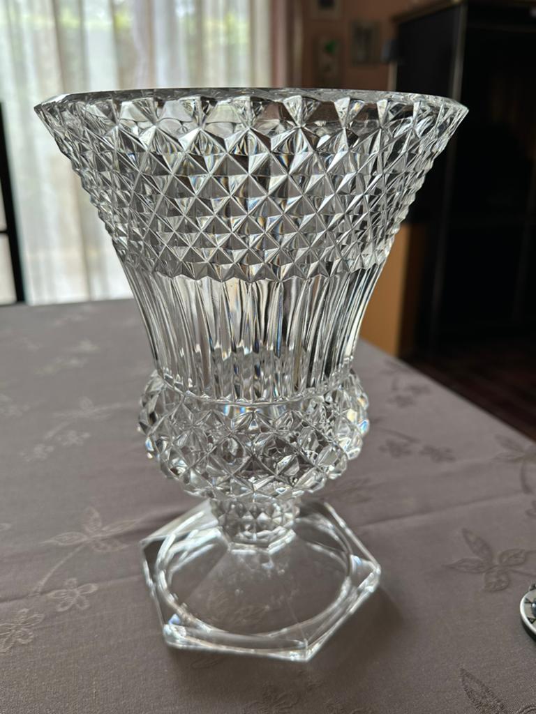 Vase. Val Saint Lambert, Enlèvement