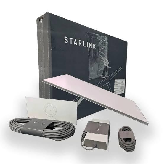 Starlink standard kit, Télécoms, Antennes & Mâts, Comme neuf, Enlèvement ou Envoi