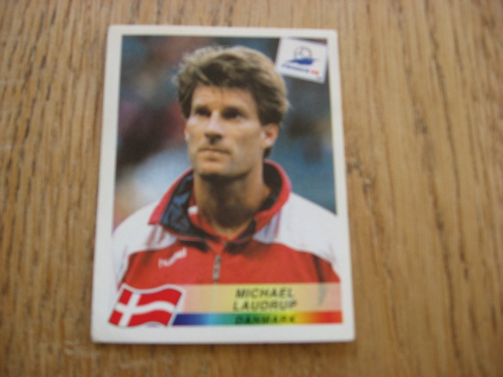 Panini Sticker France 98 WK Danmark M Laudrup Nr 224, Ophalen of Verzenden, Sticker